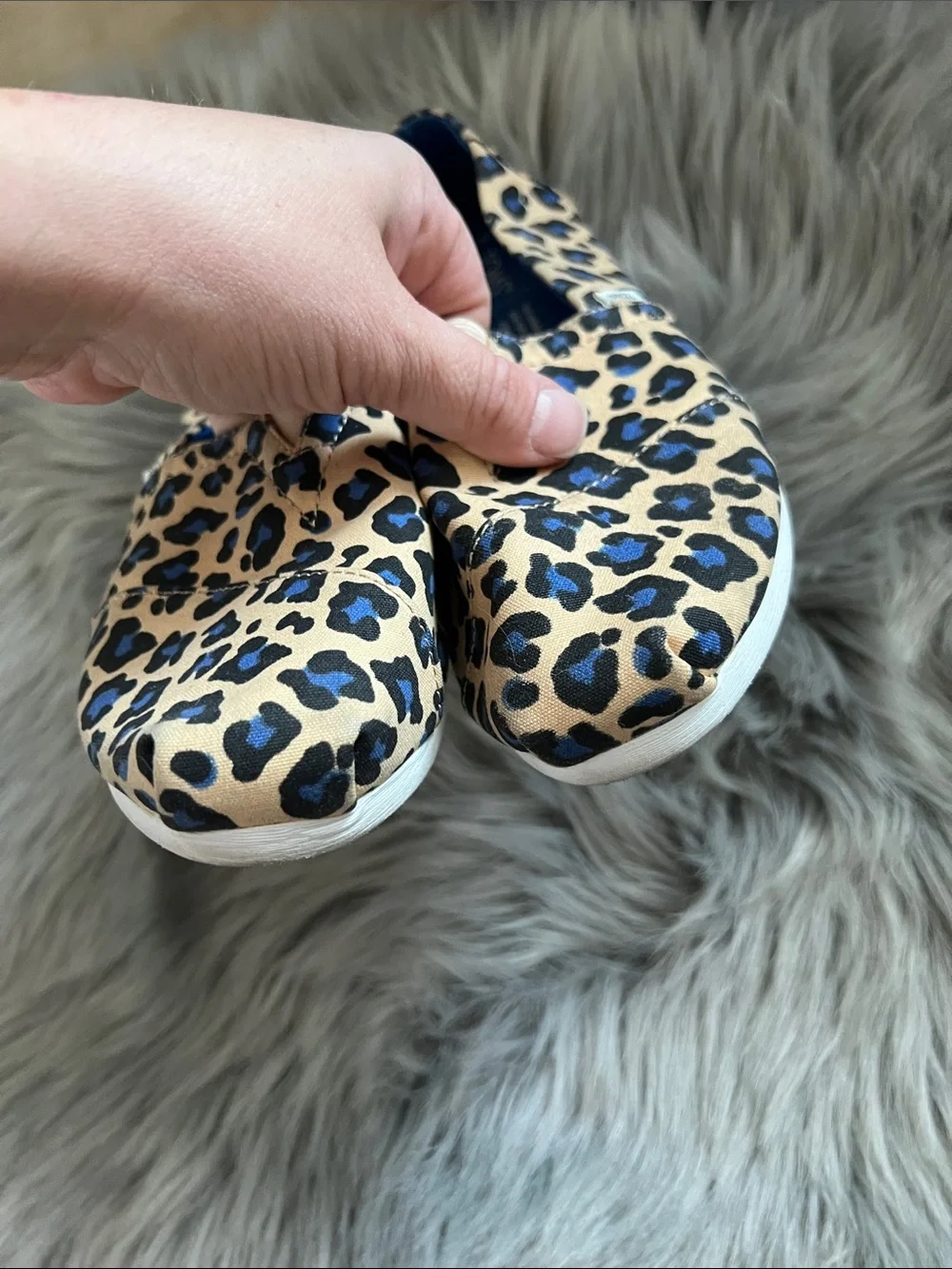 Toms euc women